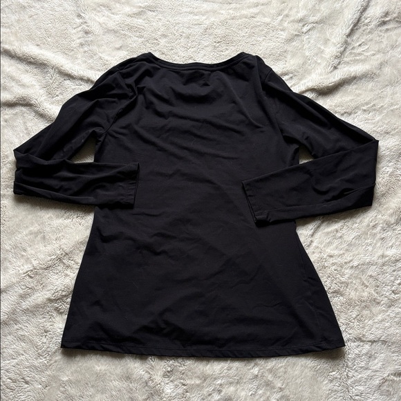 L.L. Bean Long Sleeve Tee  L | Black | Outdoor | minimalist capsule wardrobe - Picture 4 of 4